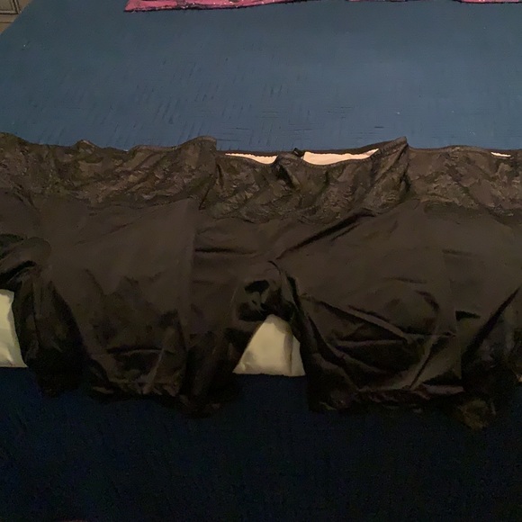 Torrid 2 MICROFIBER 360 SMOOTHING HIGH WAIST SHORT - Picture 3 of 4